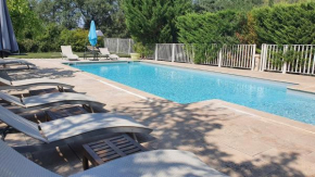 Villa grande piscine 5000m² 5 chambres, paisible nature